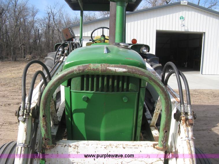 image for item B8414 John Deere 4010 tractor
