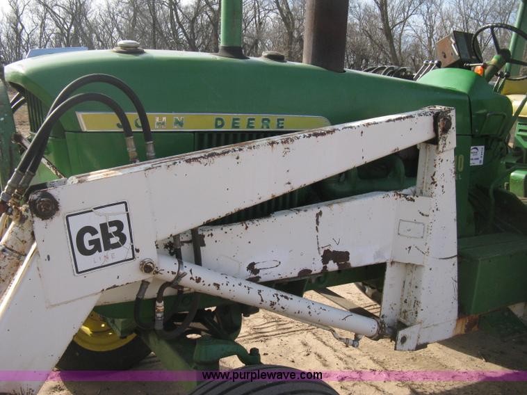 image for item B8414 John Deere 4010 tractor
