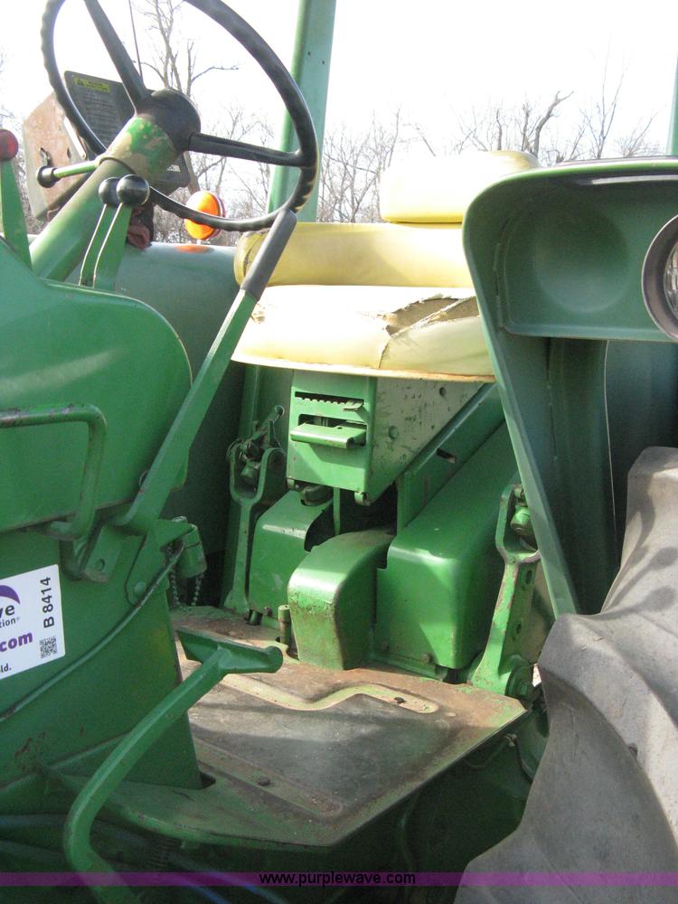 image for item B8414 John Deere 4010 tractor