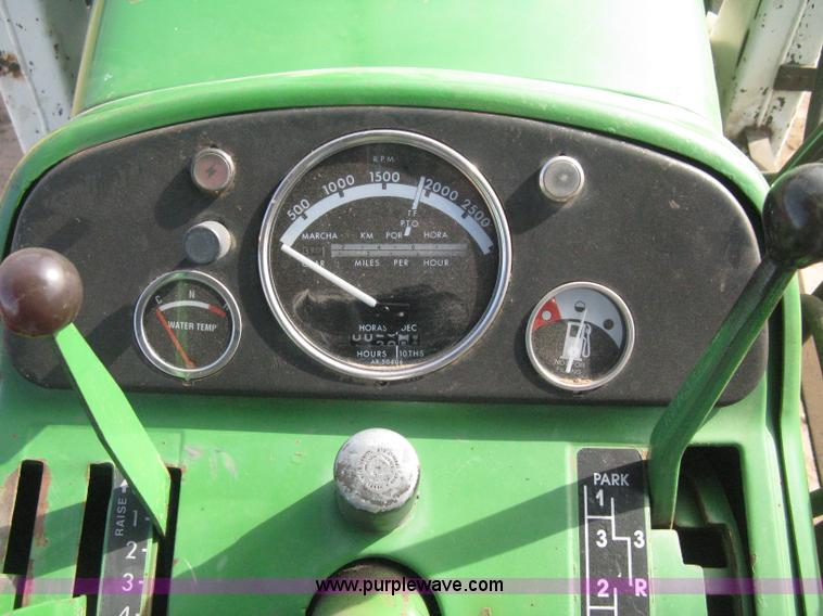image for item B8414 John Deere 4010 tractor