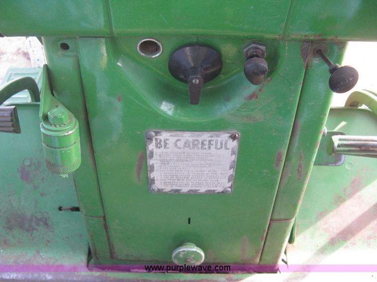 image for item B8414 John Deere 4010 tractor