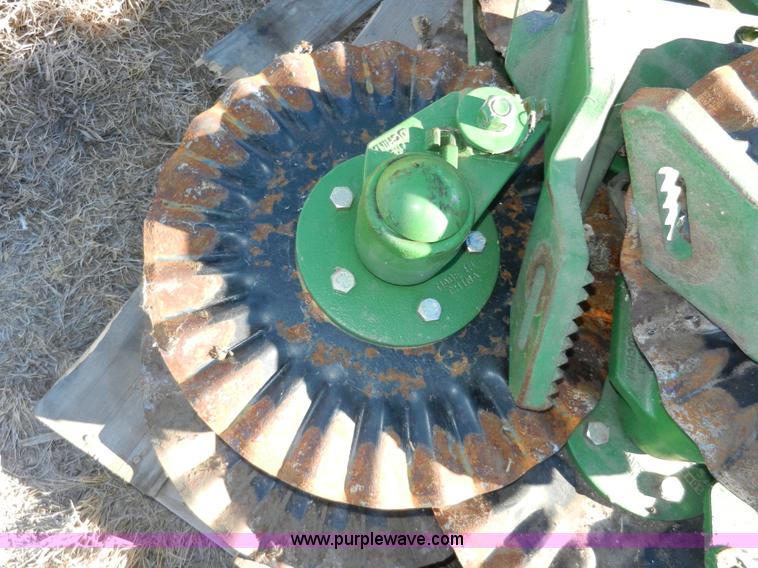 image for item C9999 (16) John Deere 16" fluted disk