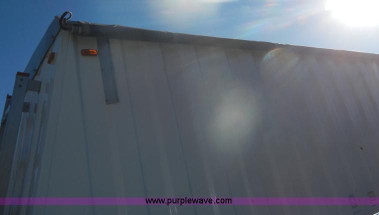 image for item D4581 2009 Jet double hopper grain trailer