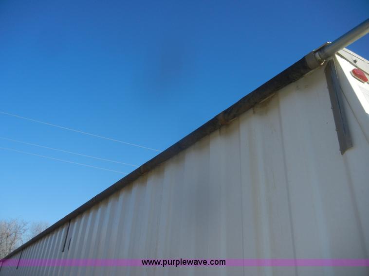 image for item D4581 2009 Jet double hopper grain trailer