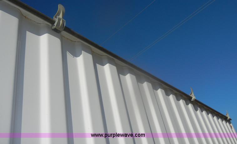 image for item D4581 2009 Jet double hopper grain trailer