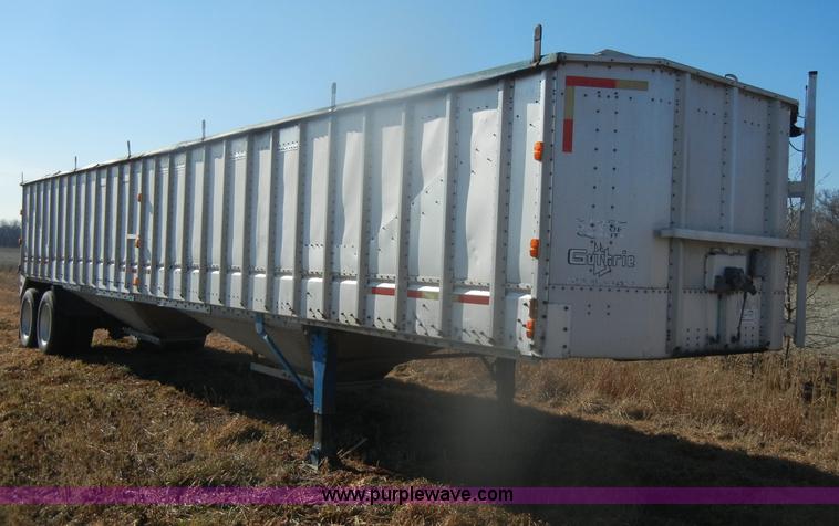 image for item D4582 1980 Guthrie double hopper grain trailer