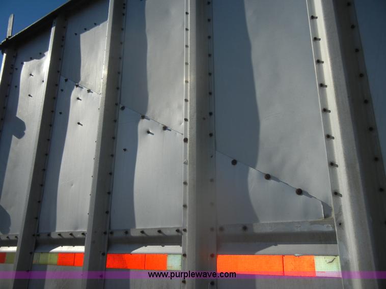 image for item D4582 1980 Guthrie double hopper grain trailer