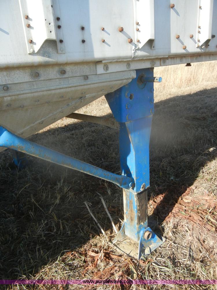 image for item D4582 1980 Guthrie double hopper grain trailer