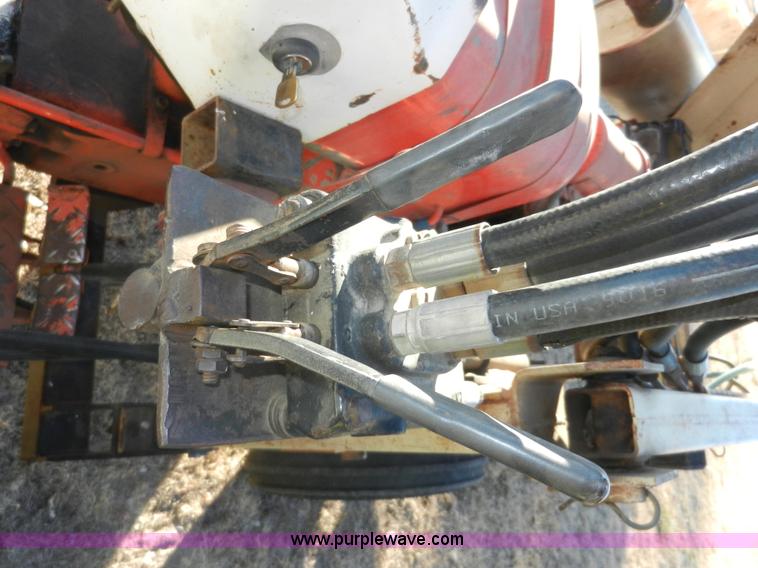 image for item D4592 Satoh Bison S650 tractor with loader