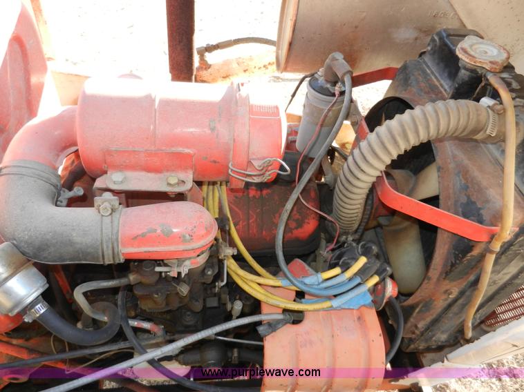 image for item D4592 Satoh Bison S650 tractor with loader