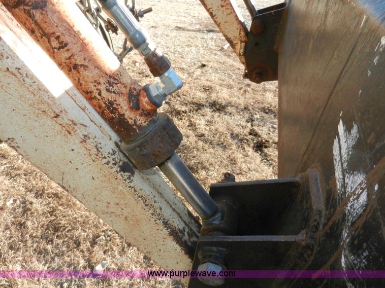 image for item D4592 Satoh Bison S650 tractor with loader