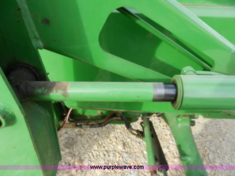 image for item D4598 2000 John Deere 990 MFWD tractor