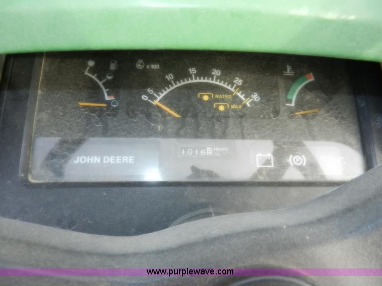 image for item D4598 2000 John Deere 990 MFWD tractor