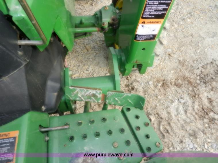 image for item D4598 2000 John Deere 990 MFWD tractor