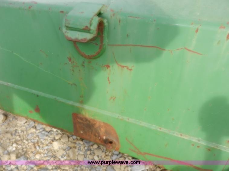 image for item D4598 2000 John Deere 990 MFWD tractor