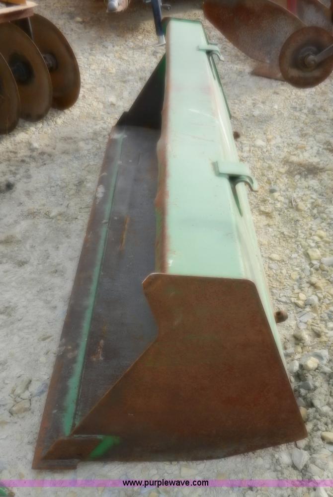 image for item D4598 2000 John Deere 990 MFWD tractor