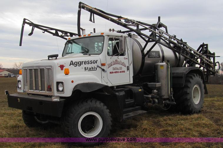 image for item E3650 1995 Stahly Aggressor self propelled sprayer