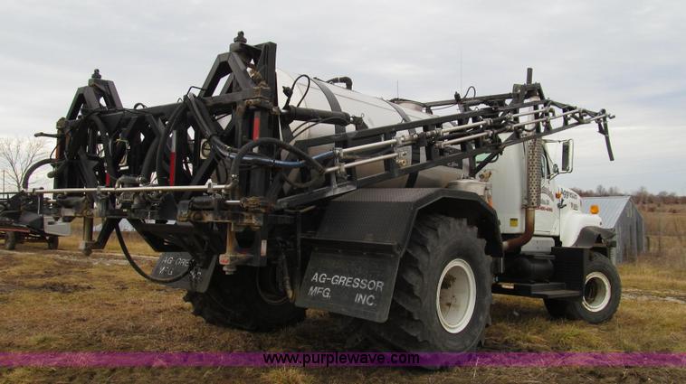 image for item E3650 1995 Stahly Aggressor self propelled sprayer
