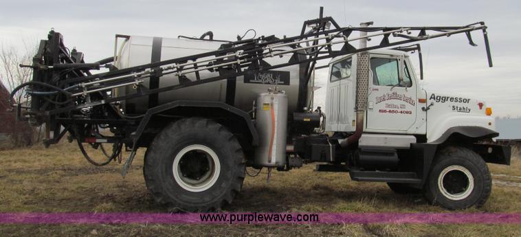 image for item E3650 1995 Stahly Aggressor self propelled sprayer