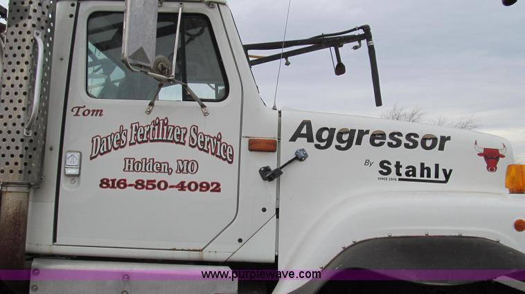 image for item E3650 1995 Stahly Aggressor self propelled sprayer