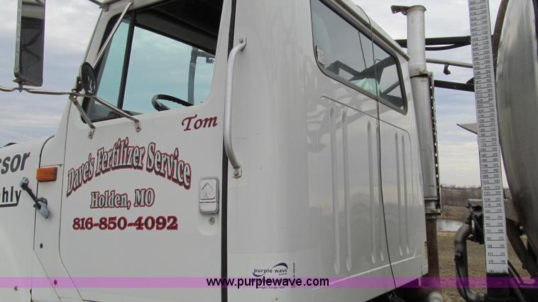 image for item E3650 1995 Stahly Aggressor self propelled sprayer