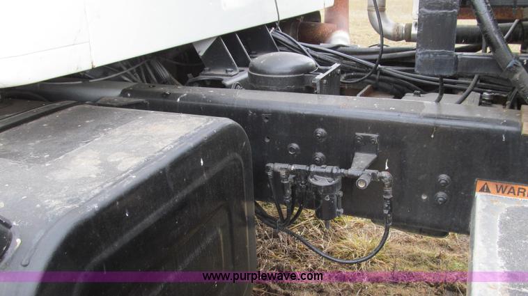 image for item E3650 1995 Stahly Aggressor self propelled sprayer