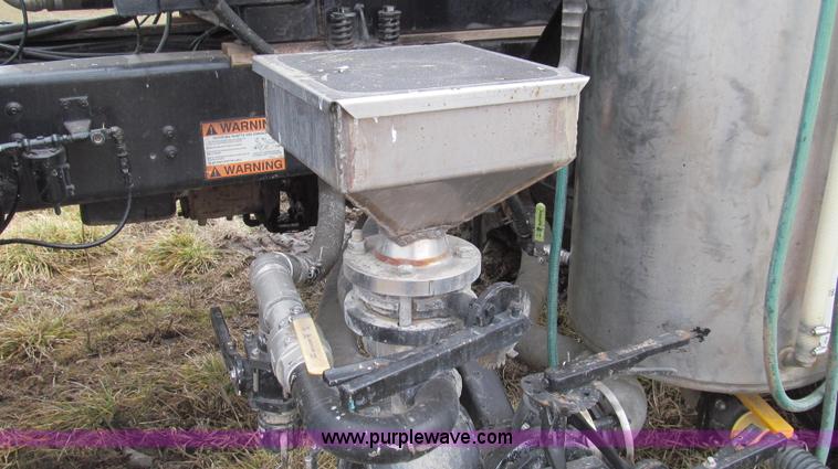 image for item E3650 1995 Stahly Aggressor self propelled sprayer