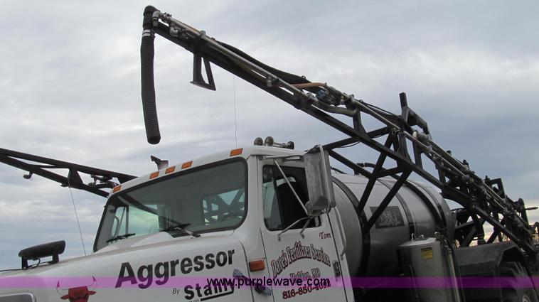 image for item E3650 1995 Stahly Aggressor self propelled sprayer