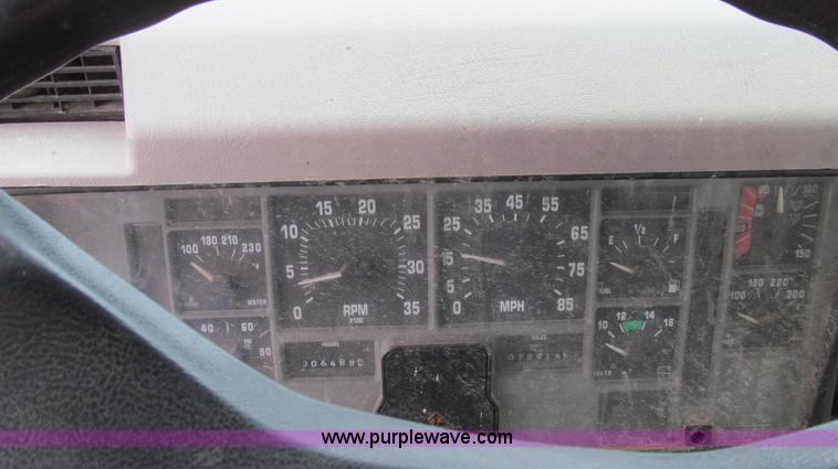 image for item E3650 1995 Stahly Aggressor self propelled sprayer