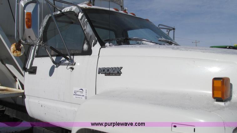 image for item E3652 1991 Chevrolet Kodiak fertilizer tender truck