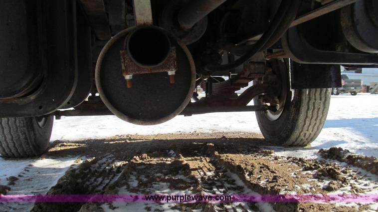 image for item E3652 1991 Chevrolet Kodiak fertilizer tender truck