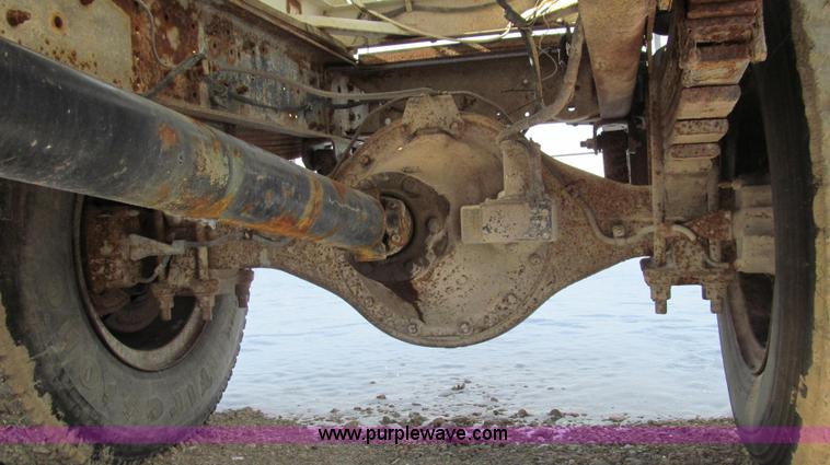 image for item E3652 1991 Chevrolet Kodiak fertilizer tender truck