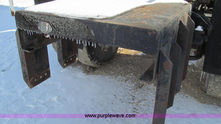 image for item E3652 1991 Chevrolet Kodiak fertilizer tender truck