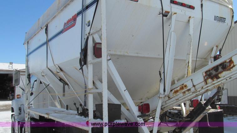 image for item E3652 1991 Chevrolet Kodiak fertilizer tender truck