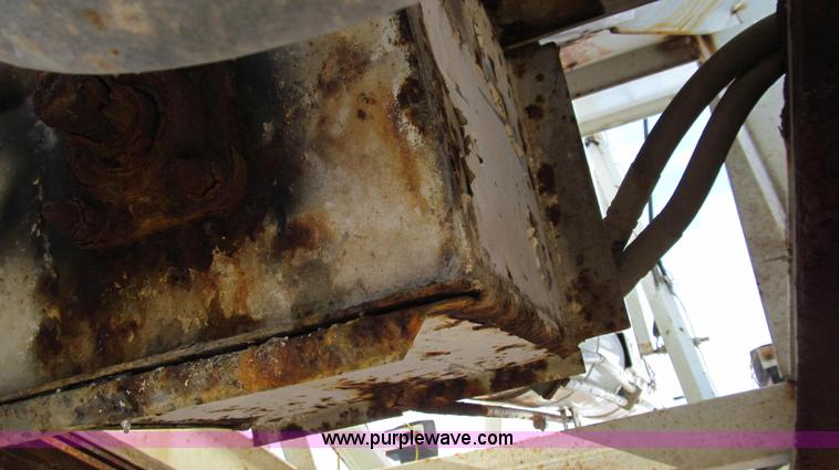 image for item E3652 1991 Chevrolet Kodiak fertilizer tender truck