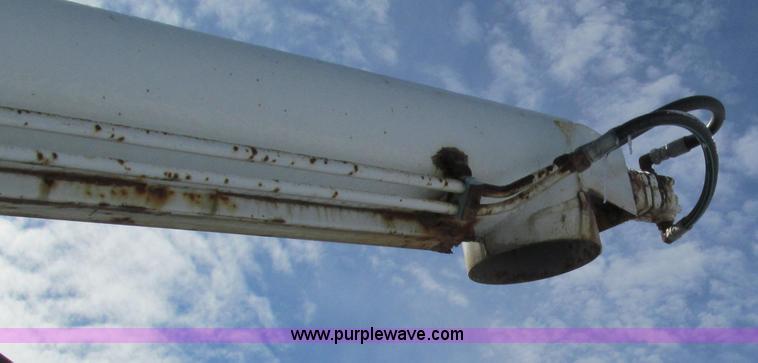 image for item E3652 1991 Chevrolet Kodiak fertilizer tender truck