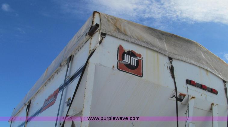 image for item E3652 1991 Chevrolet Kodiak fertilizer tender truck