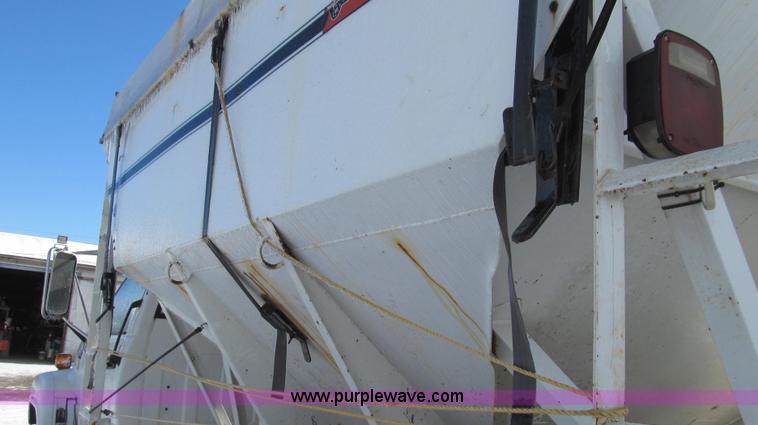 image for item E3652 1991 Chevrolet Kodiak fertilizer tender truck