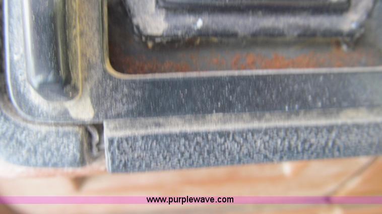 image for item E3652 1991 Chevrolet Kodiak fertilizer tender truck