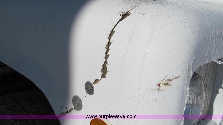 image for item E3653 1978 Mack RS600L semi truck