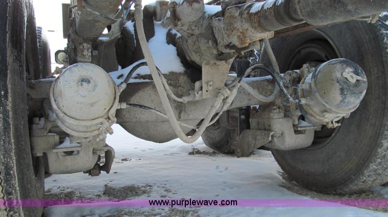 image for item E3653 1978 Mack RS600L semi truck