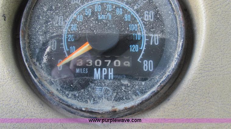 image for item E3653 1978 Mack RS600L semi truck