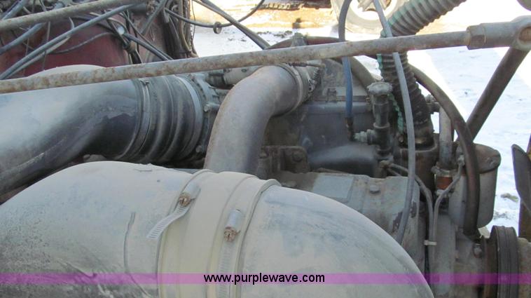 image for item E3653 1978 Mack RS600L semi truck