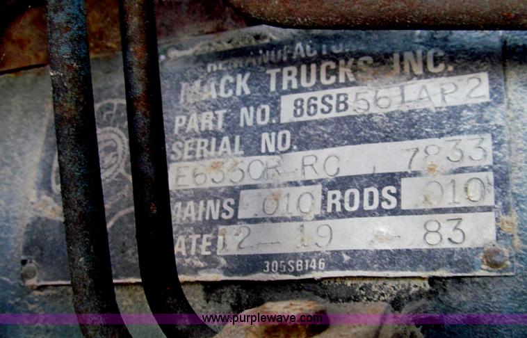 image for item E3653 1978 Mack RS600L semi truck