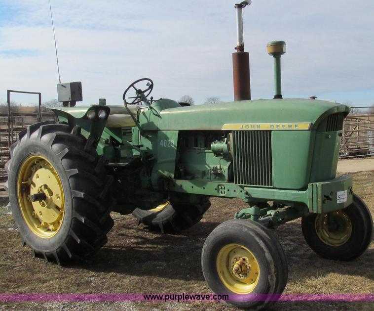 image for item E3664 1968 John Deere 4020 tractor
