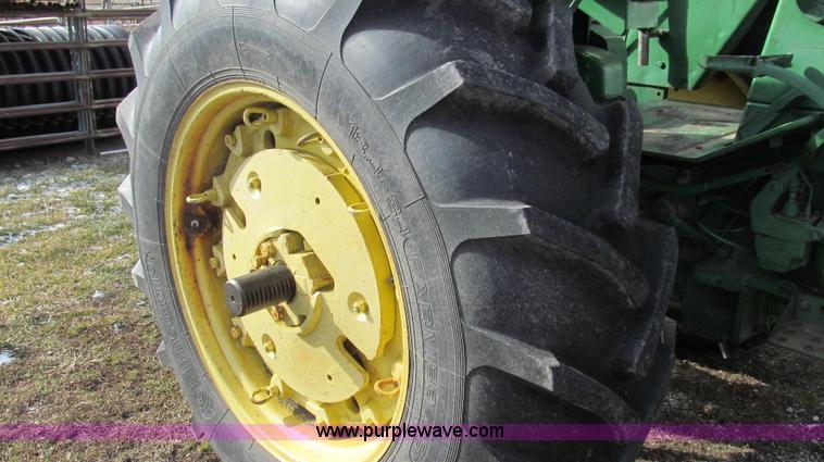 image for item E3664 1968 John Deere 4020 tractor