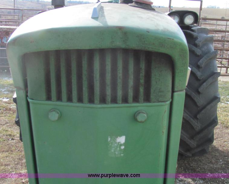 image for item E3664 1968 John Deere 4020 tractor