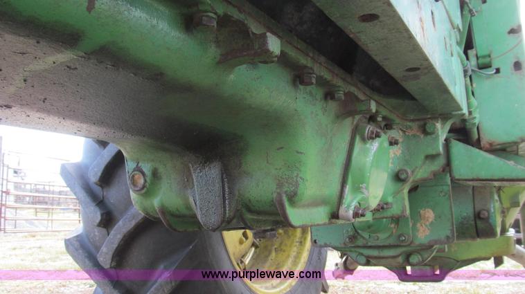 image for item E3664 1968 John Deere 4020 tractor