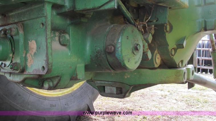 image for item E3664 1968 John Deere 4020 tractor