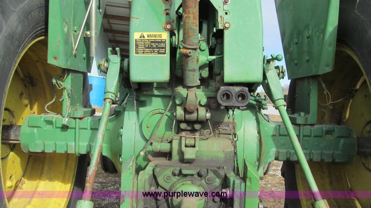 image for item E3664 1968 John Deere 4020 tractor